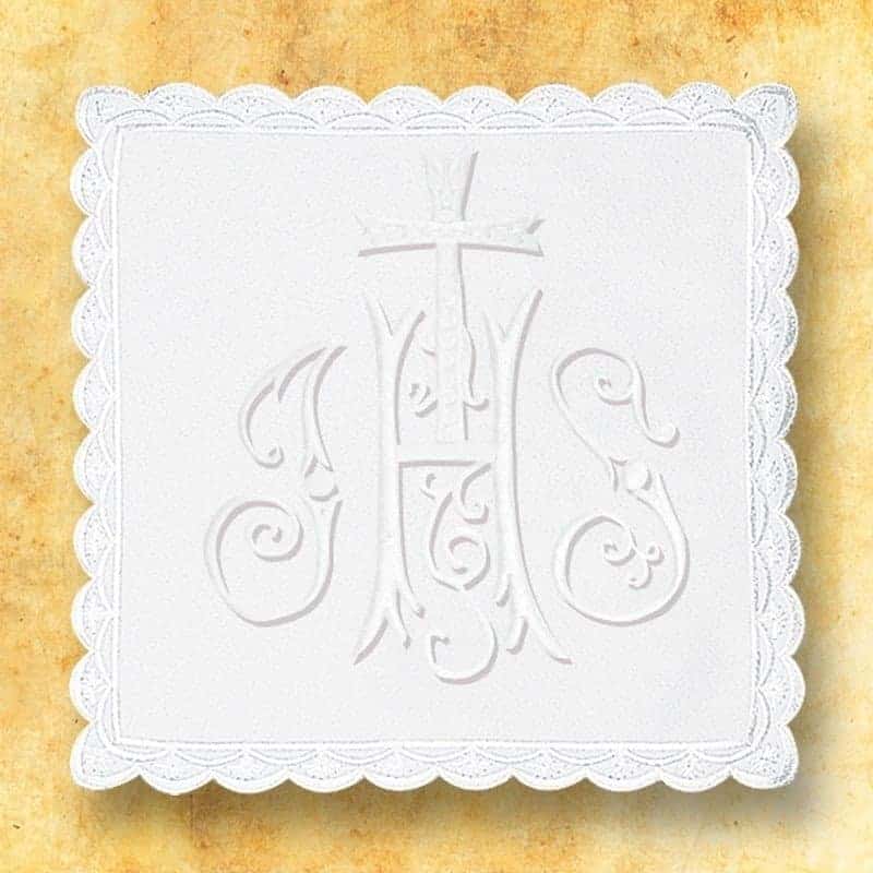 Liturgical pall embroidered white No. 1