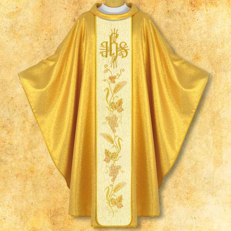 Chasuble avec bande brodée "IHS".