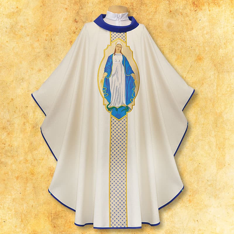 Embroidered chasuble "Mariano"